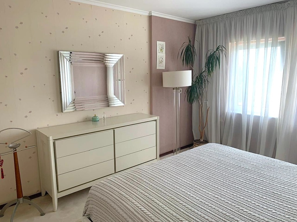 продажа многокомнатной квартиры номер A-174376 в Приморском районе, фото номер 18